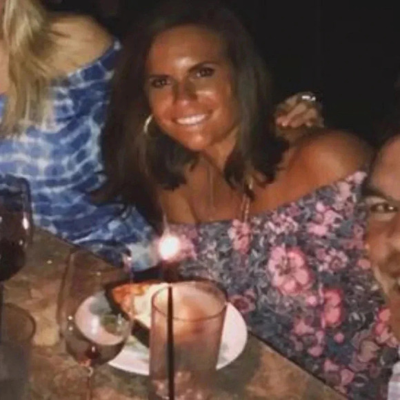 Express l Off the Shoulder Floral Blouse l S - Picture 4 of 6